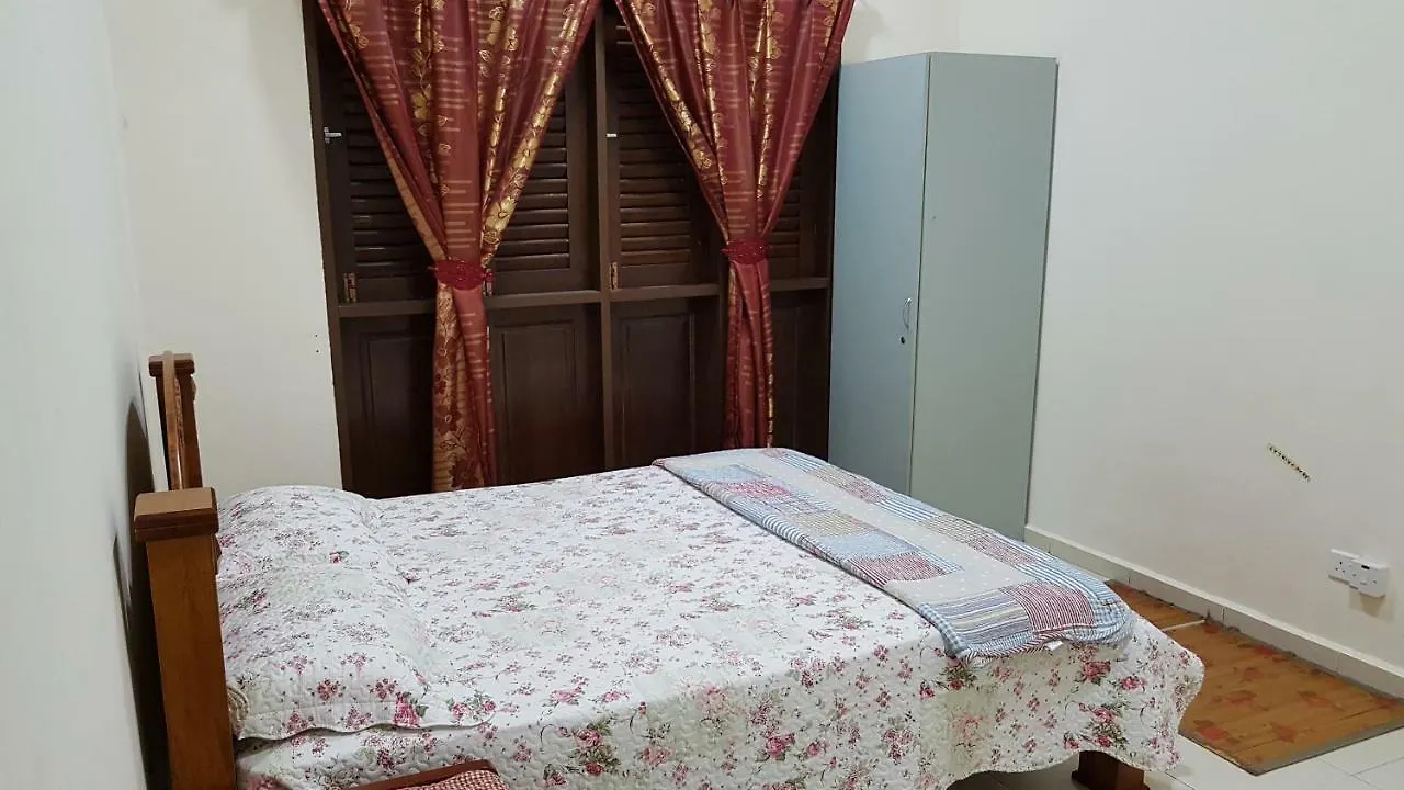 Homestay Melaka Tradisional Bandar Hilir 0*, Malacca Malaysia